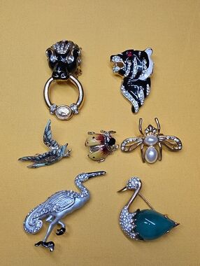 Vintage Wildlife Brooch Lot (7pcs) - Panther, Tiger, Swan, Bee, Birds & Insects